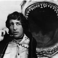 Stevenu Spielbergovi v době natáčení Čelistí ještě nebylo ani třicet. 