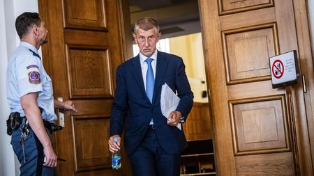 Soud opět zrušil Babišovo zproštění. Kauza Čapí hnízdo pokračuje