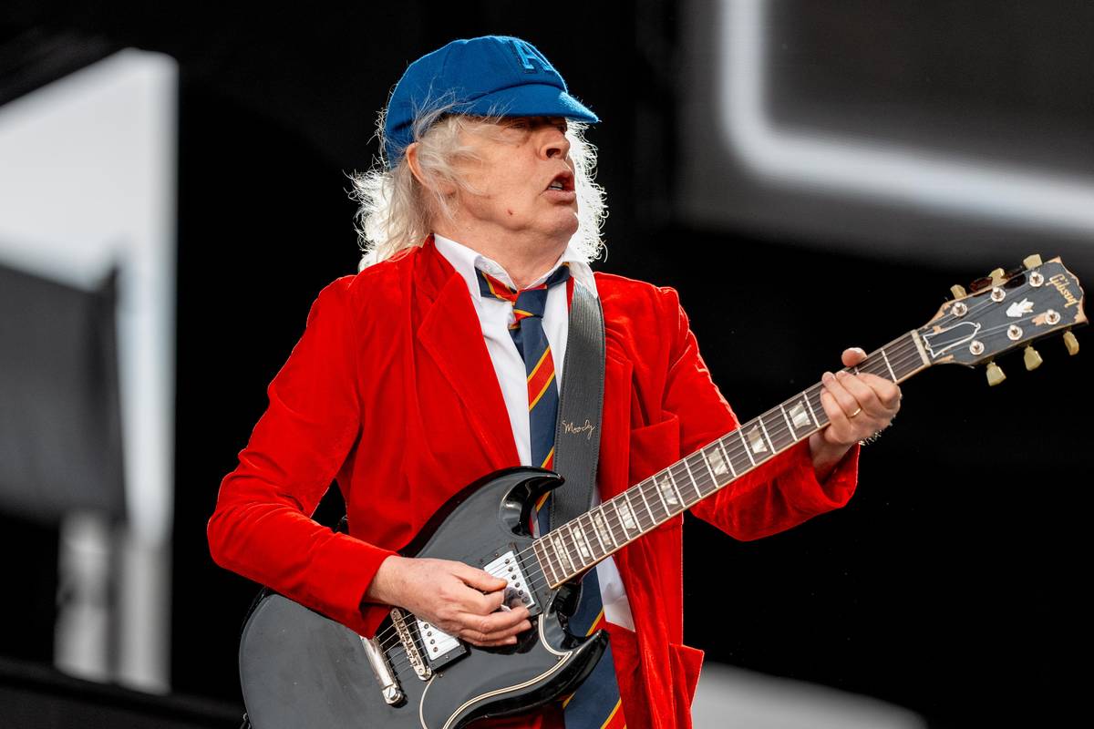 Angus Young byl soustředěný na každý riff