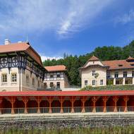 Lázně s plovárnou