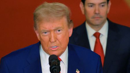 Izrael a Írán se dohodly na úplném příměří, oznámil Trump