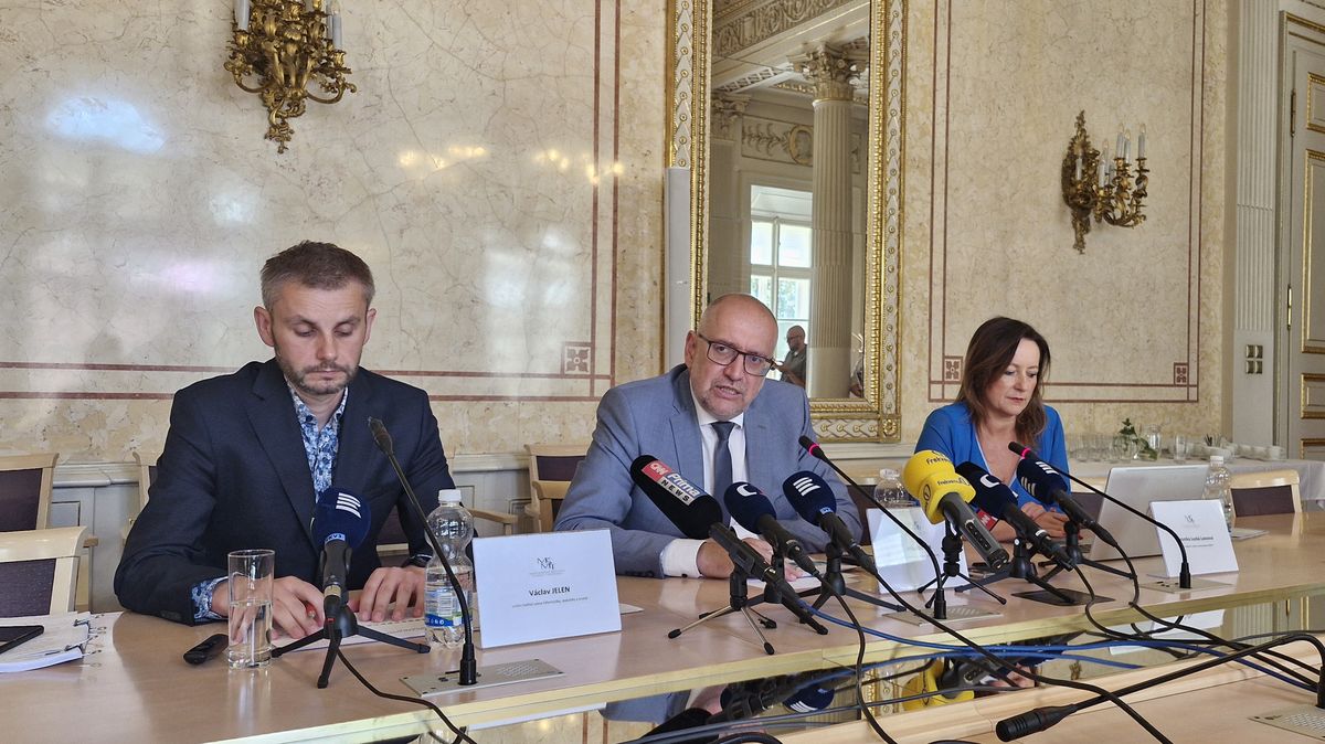 Ubývá kvalifikovaných učitelů, nejhůře jsou na tom Středočeský kraj a Praha