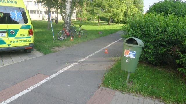 V Přerově se srazili cyklisté, seniorka skončila v nemocnici