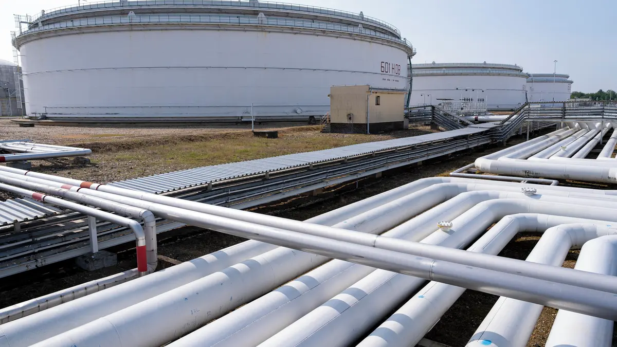 Maďarský MOL po téměř třech měsících znovu dostává ropu ropovodem Družba