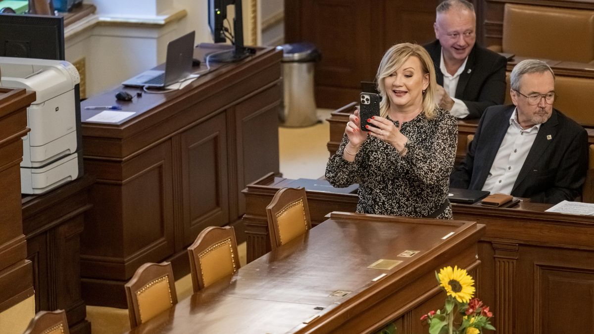 ANO chce schůzi k nedůvěře vládě ve čtvrtek