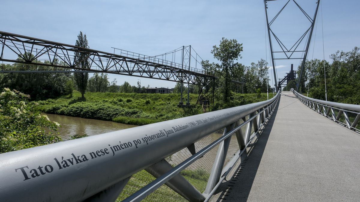 Ostrava si připomíná patnáct let od smrti spisovatele Balabána. Pojmenovala po něm i lávku