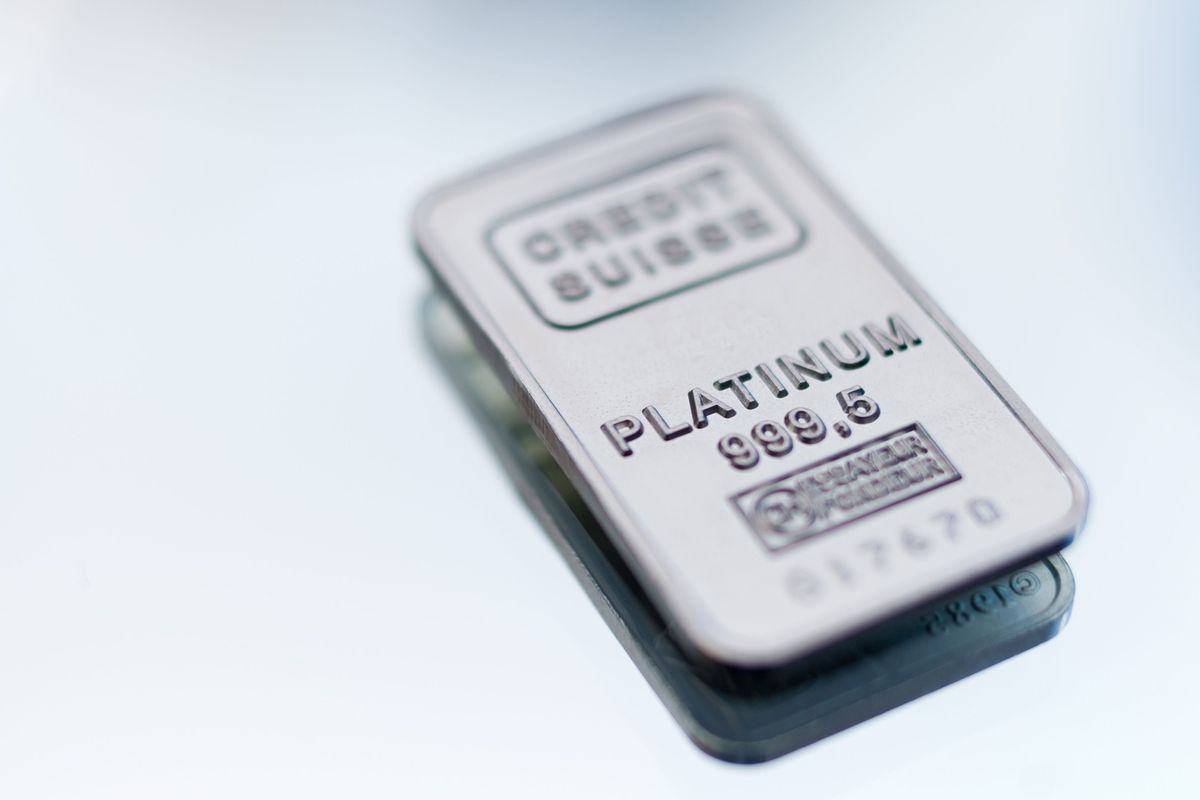 Cena platiny je nejvýše od roku 2014