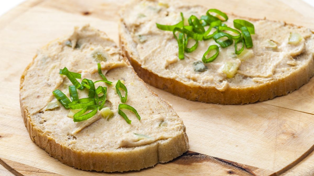Recept na škvarkovou pomazánku