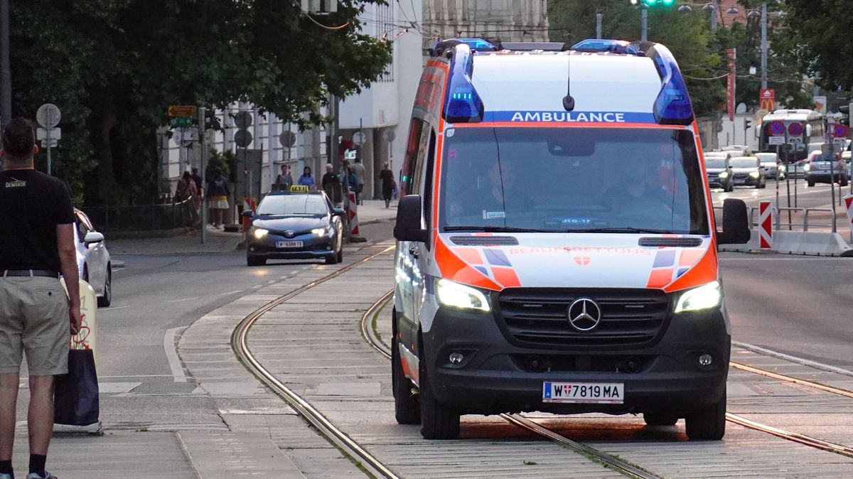 Šest dní po nehodě v Rakousku zemřel český motorkář