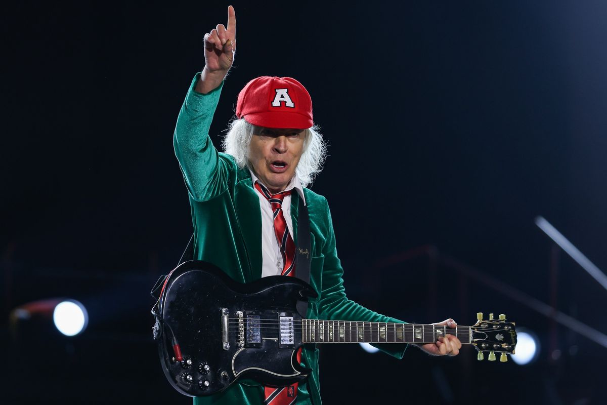 I AC/DC otevřou v Praze svůj bar. Fanoušci si v něm budou moci nechat vytetovat logo skupiny