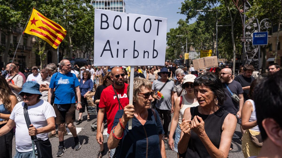 Za masový cestovní ruch v Evropě nemůžeme my, ale hotely, brání se Airbnb