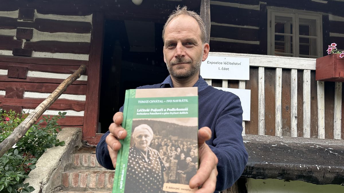 Bylinkářky i copatý muž v ženských šatech. Historici popsali osudy léčitelů z Pojizeří a Podkrkonoší