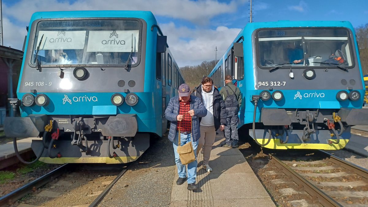 Dohady o jízdném ve Středočeském kraji skončily zdražením pro cestující