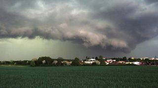 Ještě pár dní s přeháňkami a bouřkami, pak přijde pravé léto 