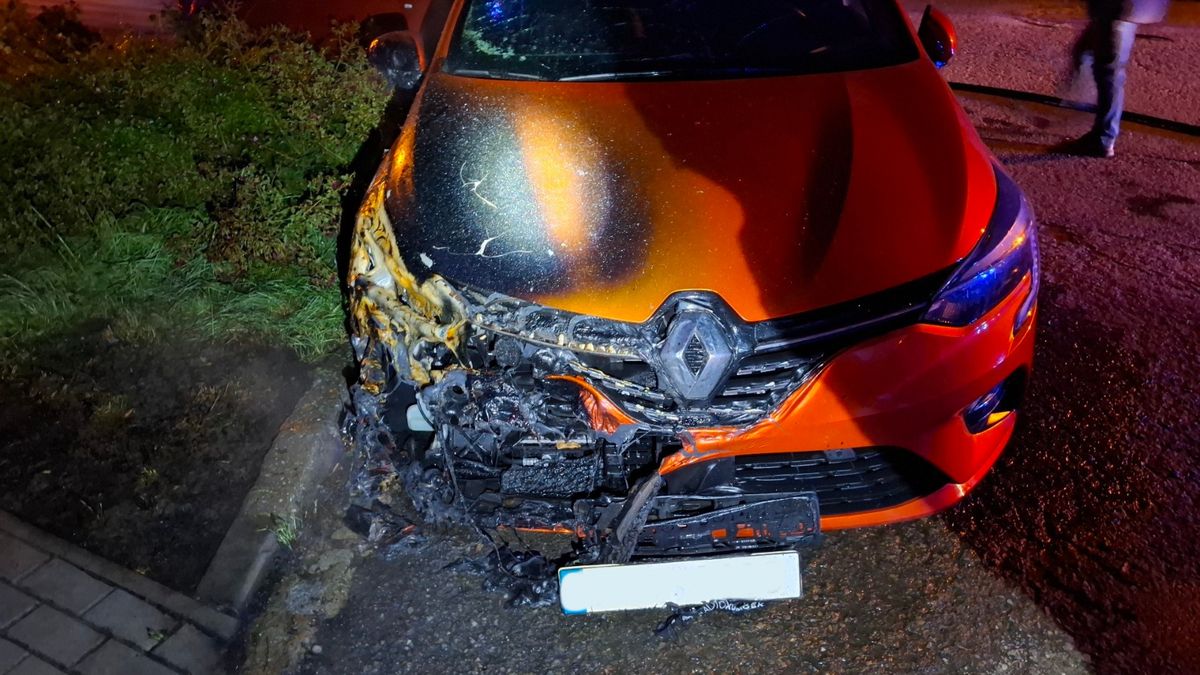 V Olomouci hořely popelnice i auta. Kriminalisté pátrají po žháři