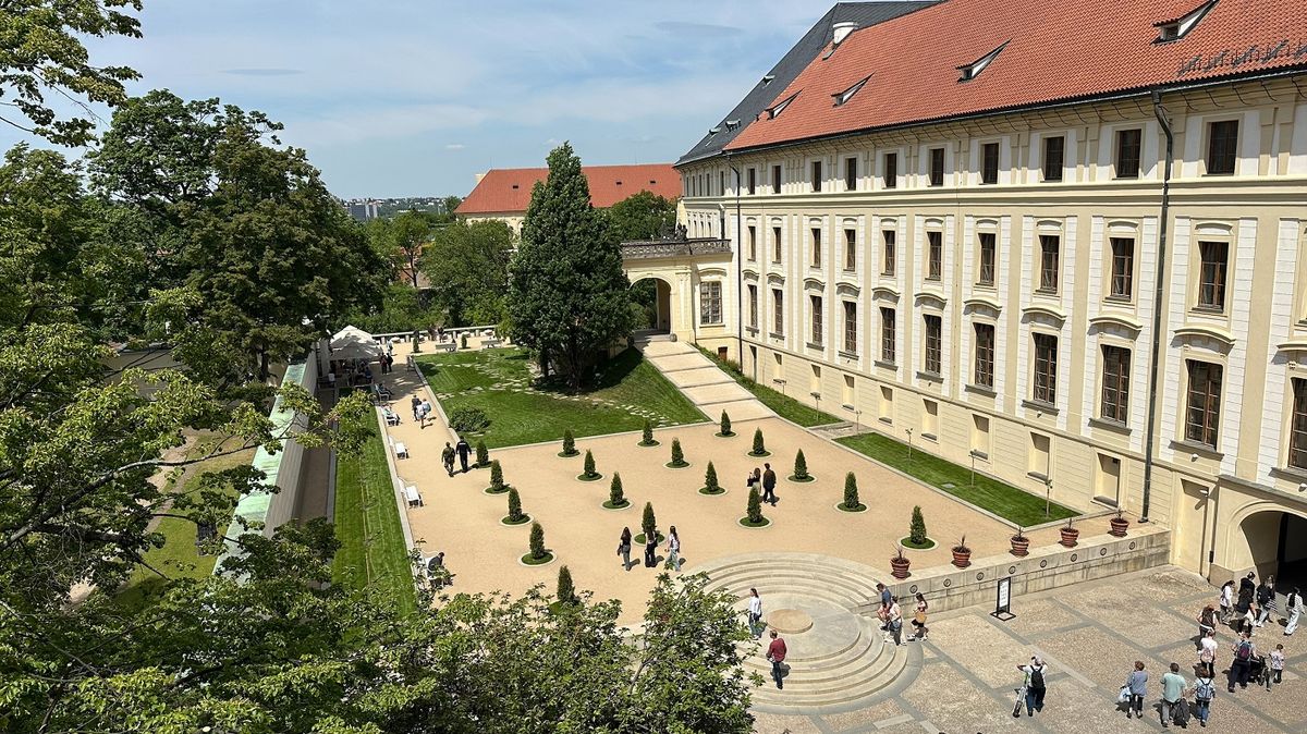 Zahrada Na Baště na Pražském hradě dostala původní háv. Po téměř sto letech