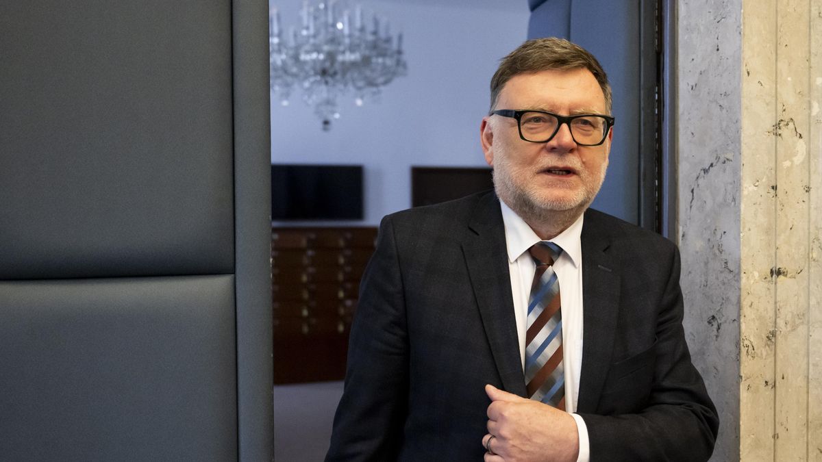 Stanjura díry v rozpočtu zalátá jen stěží. V rezervě mu zůstalo jen 88 milionů