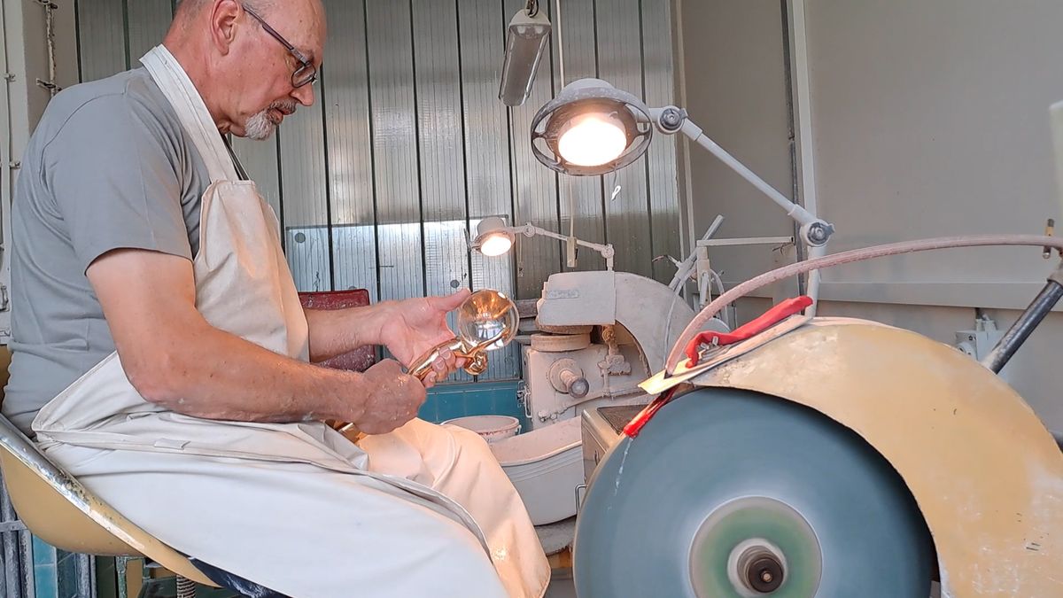 Křišťálové glóby pro hvězdy karlovarského festivalu se už nabírají a brousí