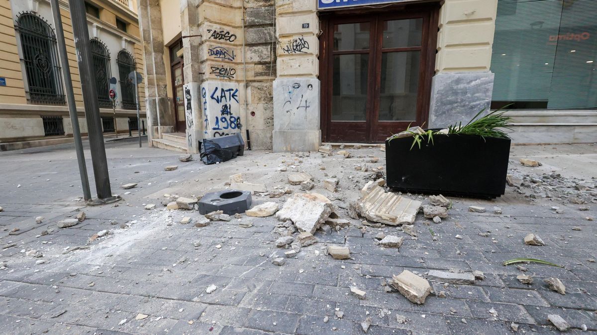 Západ Turecka a Rhodos zasáhlo zemětřesení, v panice zemřela dívka