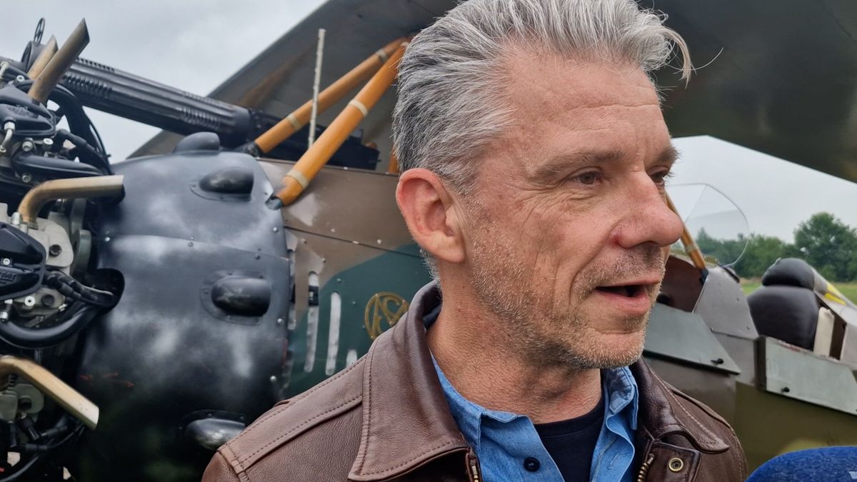 Na Aviatické pouti v Pardubicích se v evropské premiéře představí bombardér Avro Anson