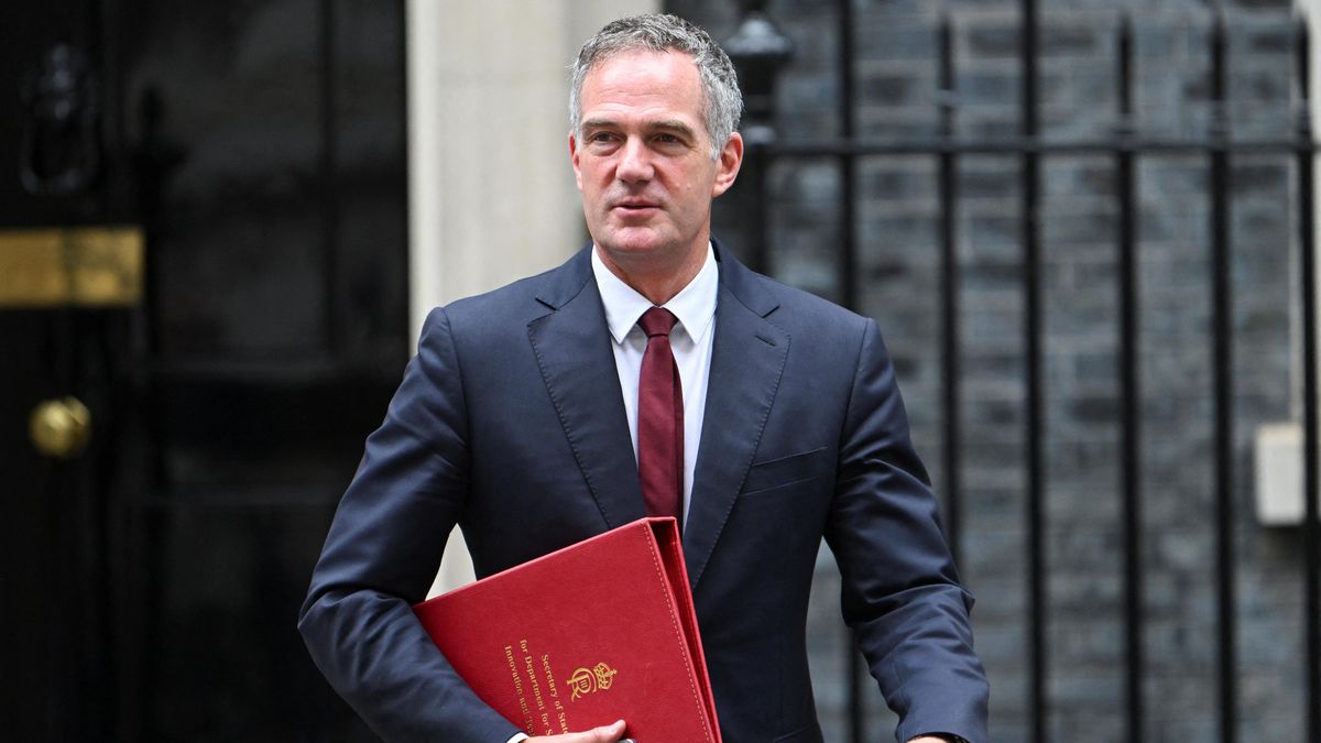 Umělá inteligence může zvýšit příležitosti pro děti s dyslexií, tvrdí britský ministr