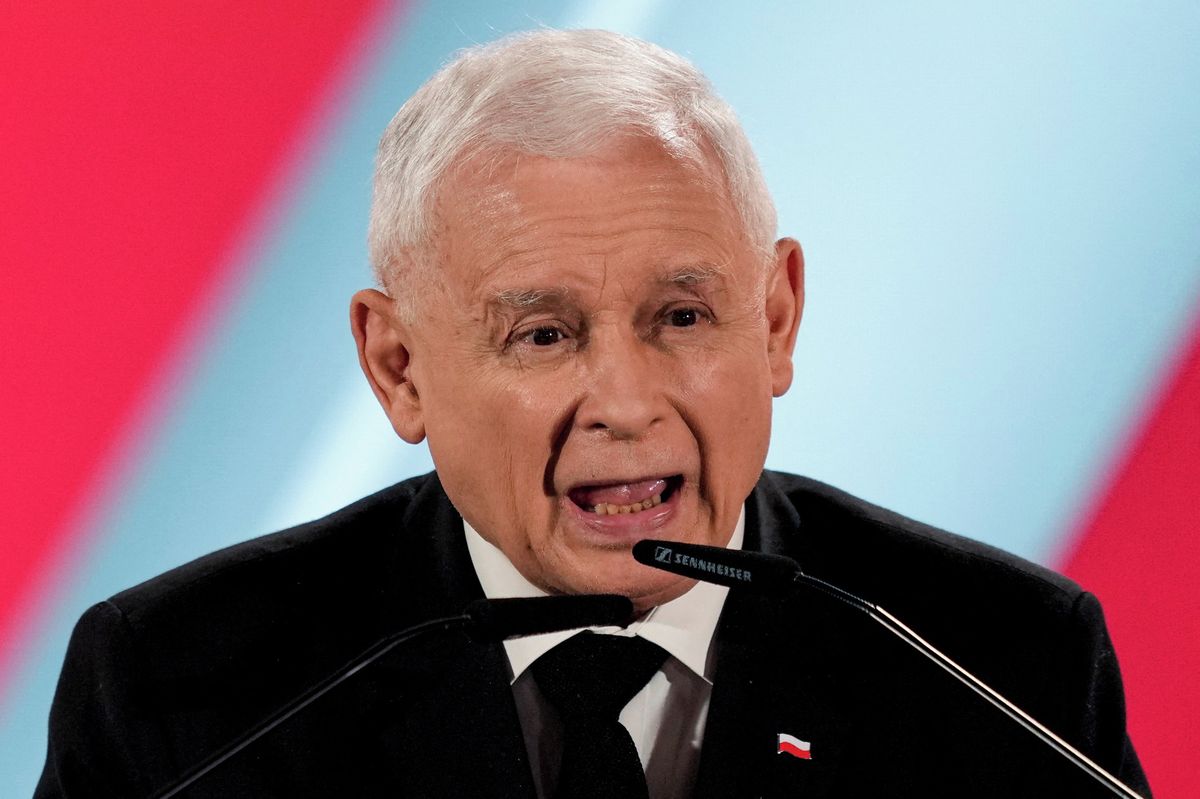 Rozkol v polské straně PiS. Opouští ji třicítka poslanců