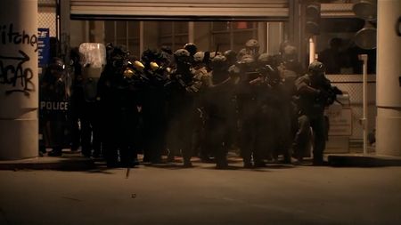 Protesty v L. A. Trump tam poslal 2000 příslušníků Národní gardy