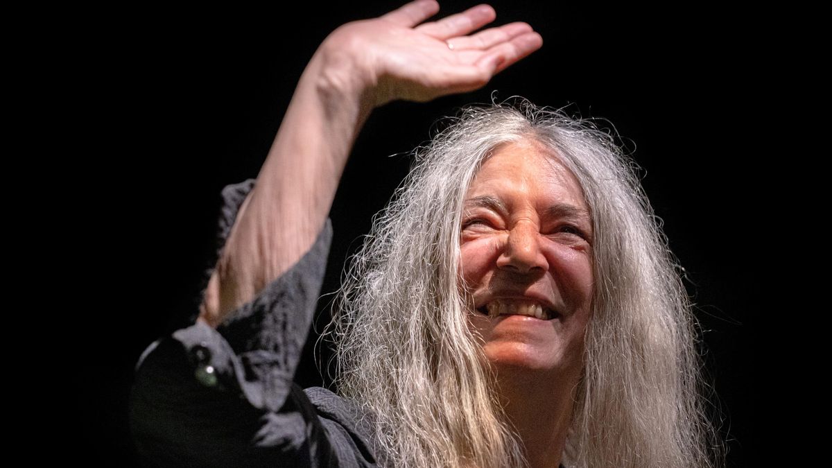 Patti Smith v Praze vyzvala k lásce k životu. Obecenstvo si okamžitě podmanila