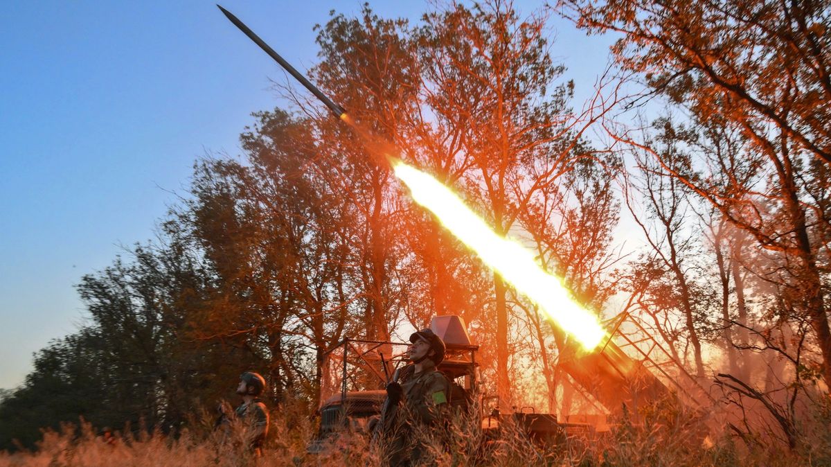 Při ruském raketovém útoku na cvičiště zemřeli tři ukrajinští vojáci