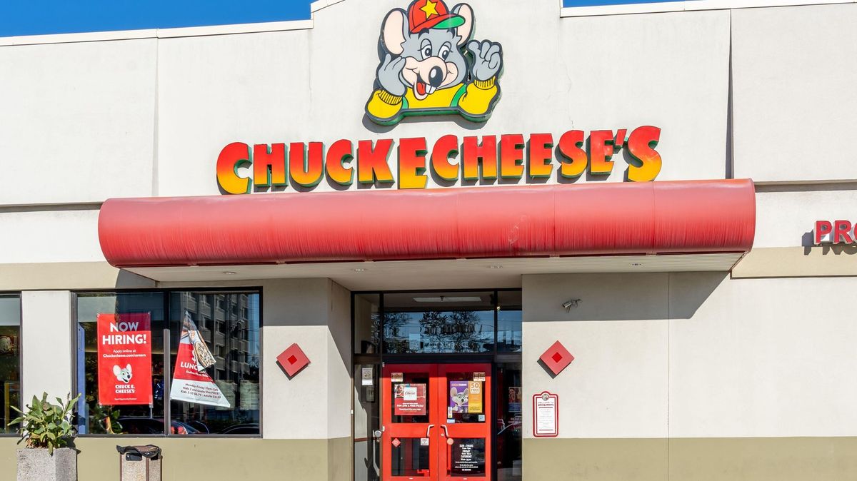 Na Floridě zatkli maskota fastfoodu, zneužil cizí platební kartu