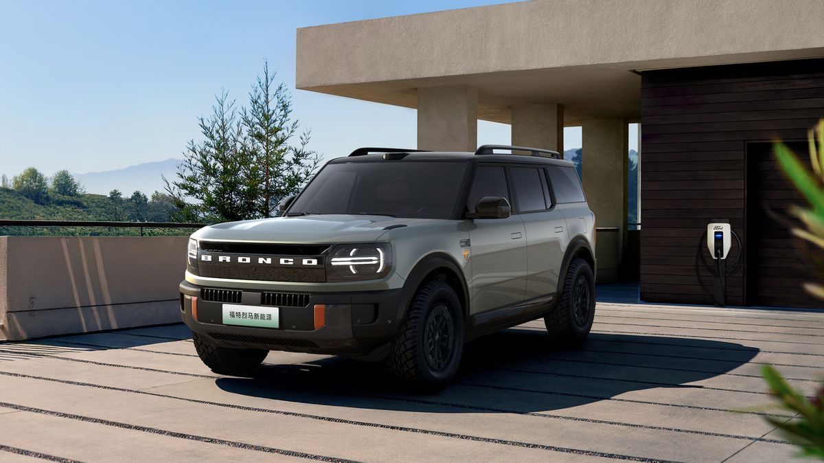 Ford představil další variantu offroadu Bronco