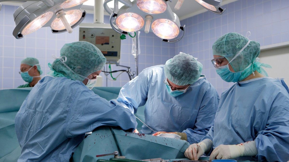 Gruzínec nebyl spokojen se svou výškou. Podstoupil bolestivý zákrok za milion, aby získal 10 centimetrů navíc