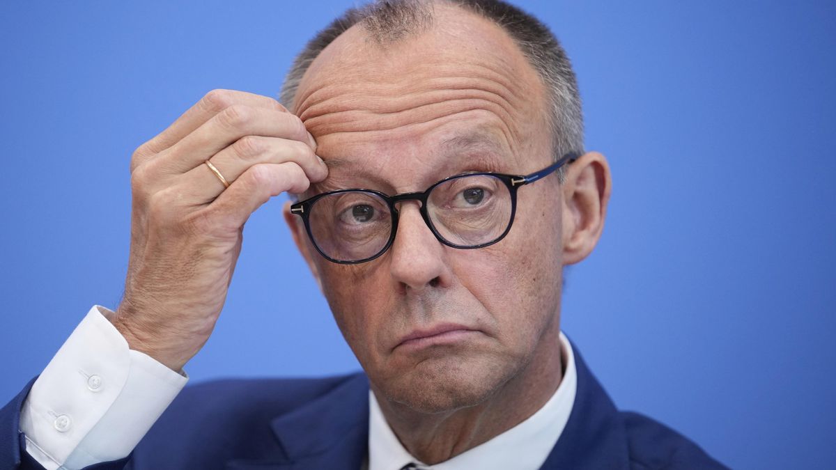 Nezvládli jsme to. Merz po deseti letech korigoval výrok Merkelové o migraci