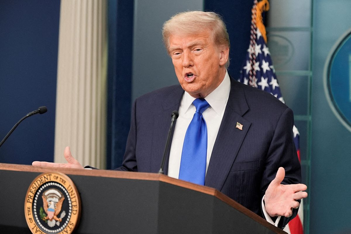Trump kvůli povodním v Texasu ustoupil od plánu zrušit agentury pro přírodní katastrofy