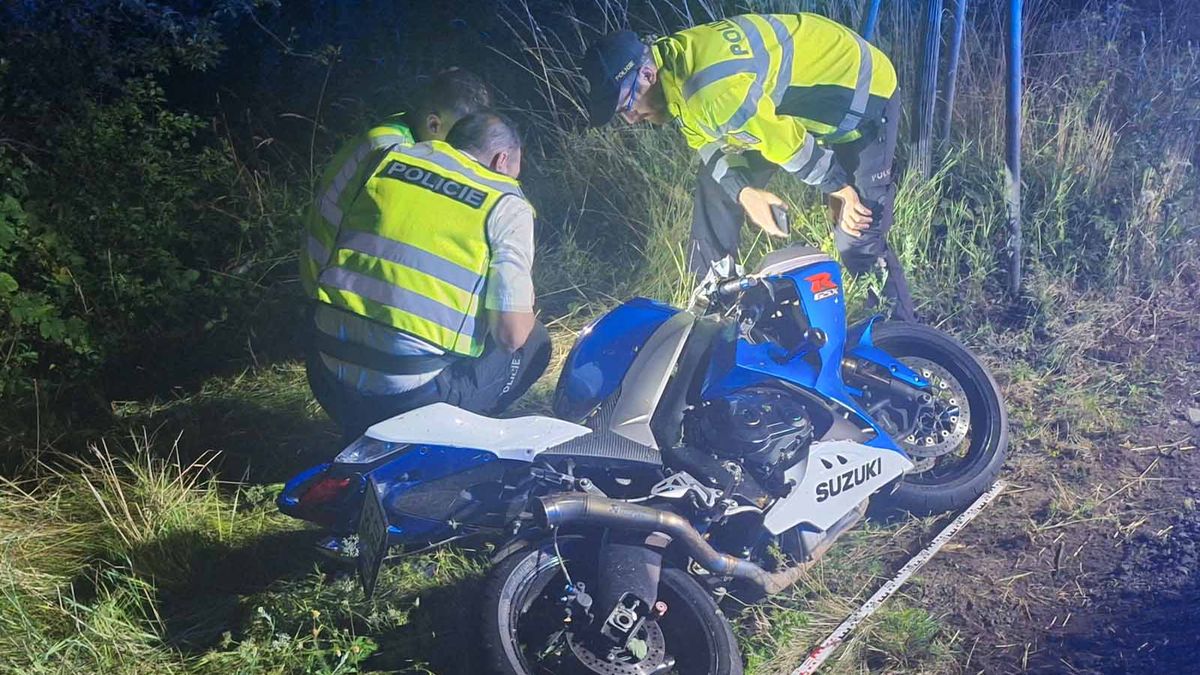 Na Znojemsku zahynul motorkář, nezvládl zatáčku