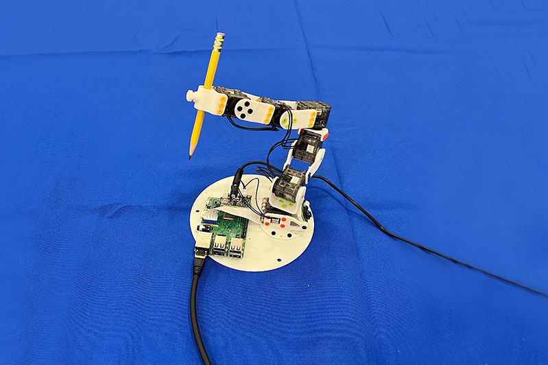 Krok k intuitivnějším robotům? Stroje se učí vnímat jako lidé