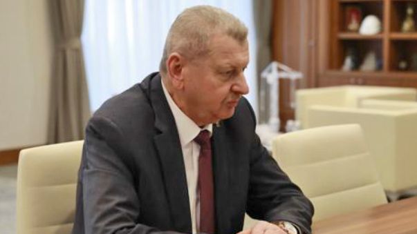 Další obviněný z rozkrádání při výstavbě opevnění na ruských hranicích
