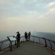 Grand Canyon loni navštívilo téměř 5 milionů lidí, přičemž většina z nich se držela jižního okraje. Silnice v severním okraji jsou v zimě pro vozidla uzavřeny; chata byla otevřena od května do poloviny října, píše stanice CBS.