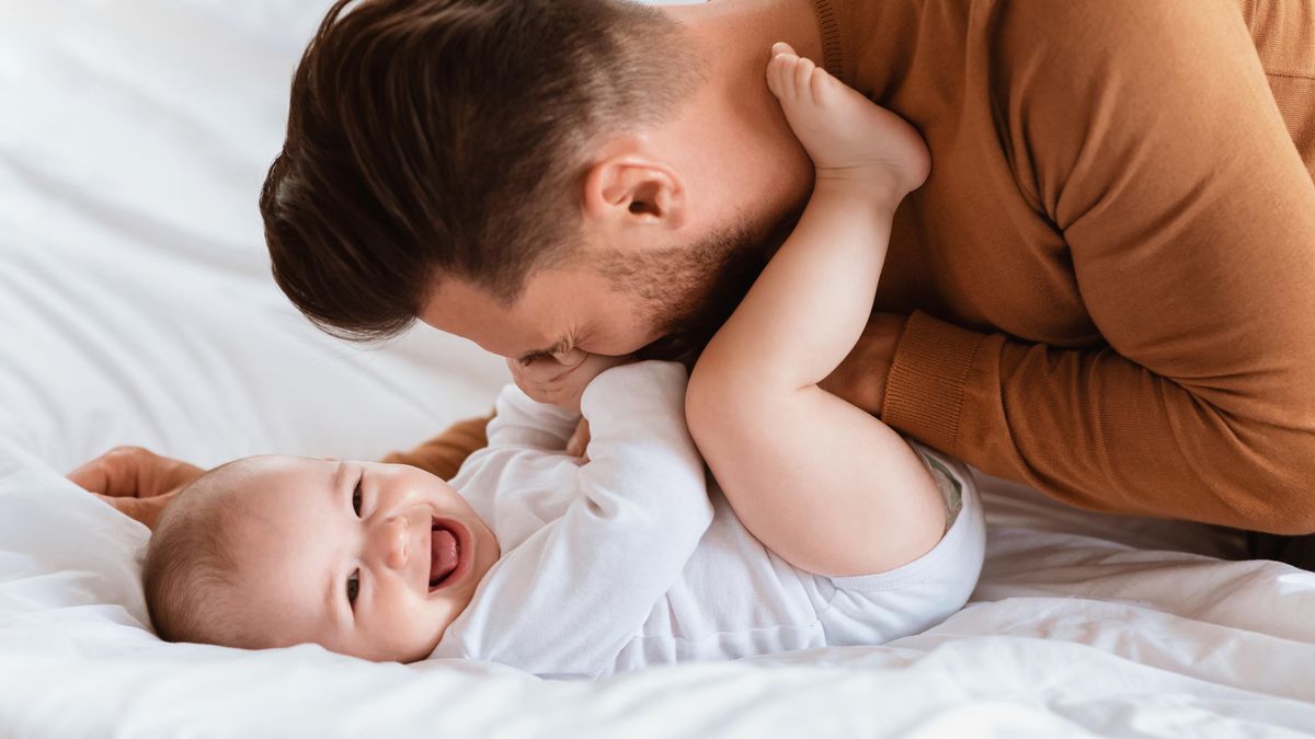 I muži mají poporodní deprese. Jejich duševní pohoda je důležitá pro vývoj dětí 
