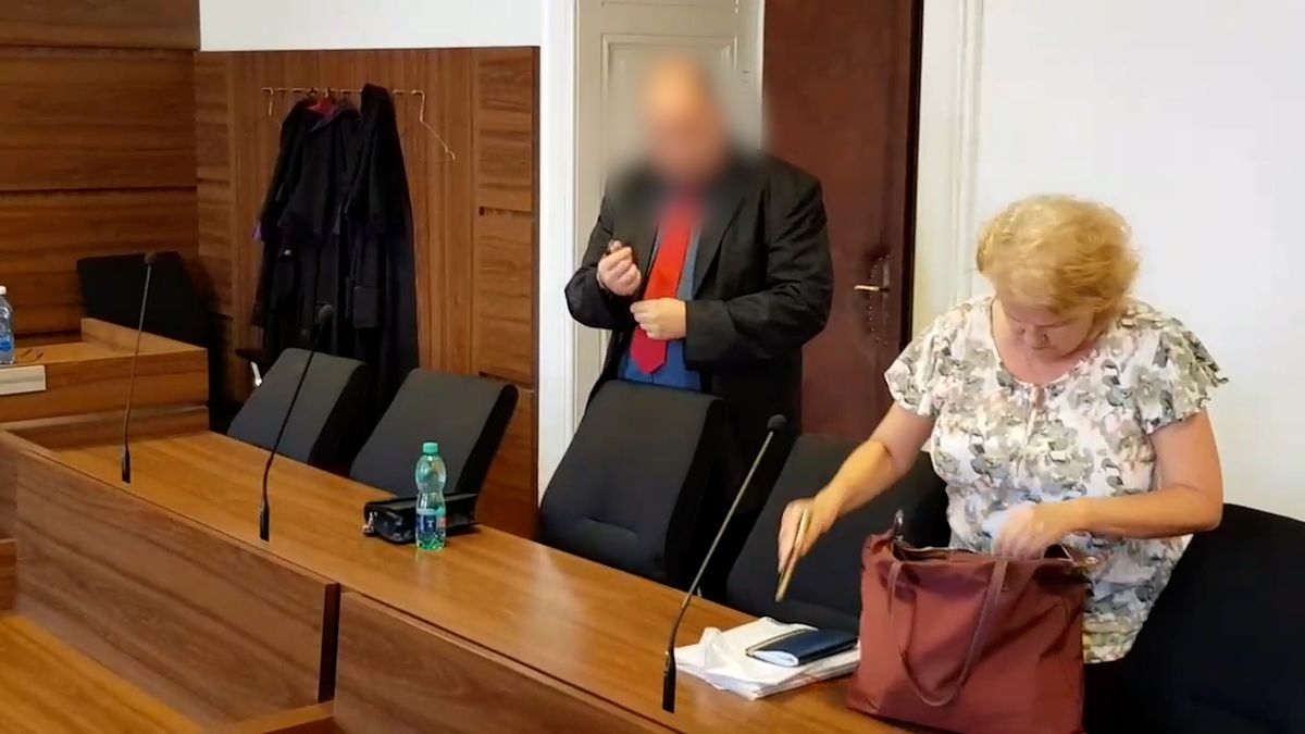 Vytiskl parte, vyzbrojil se nožem a vyrazil za advokátkou. Za přípravu vraždy dostal muž podmínku