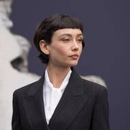 Hlavní postavu Wendy hraje Sydney Chandlerová.