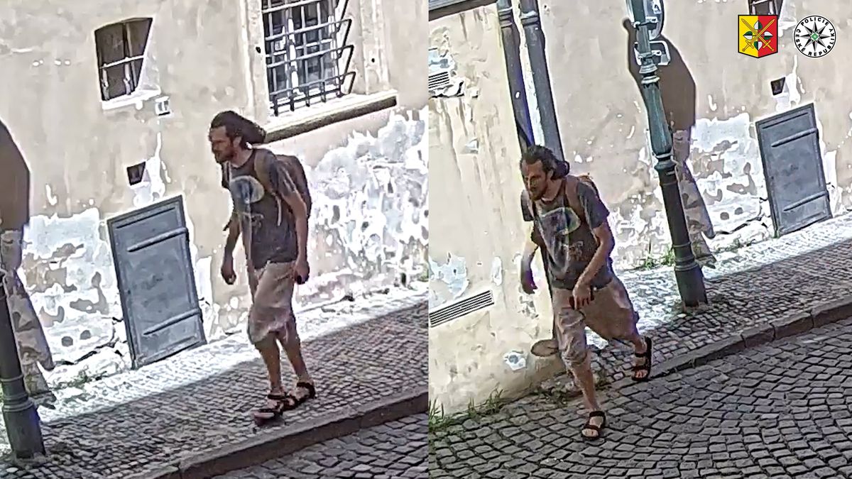 Vandal počmáral Churchillovu bustu v centru Prahy přímo pod kamerou