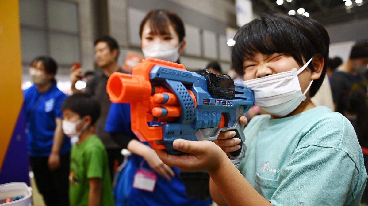 Japonská policie varuje před dětskými pistolkami, mohou totiž pálit ostrými