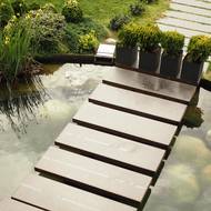 Respektujeme, že přírodní jezírko má několik zón – koupací, regenerační a mokřadní.