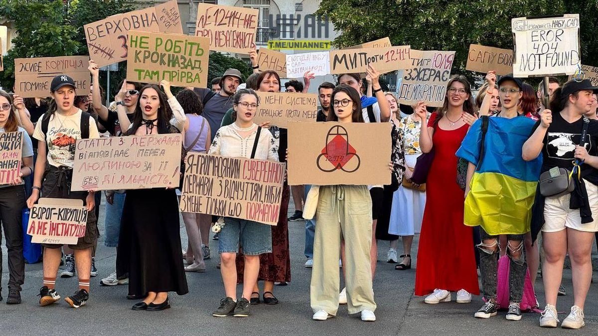 Ukrajinská rozvědka varuje: Moskva může protesty zneužít