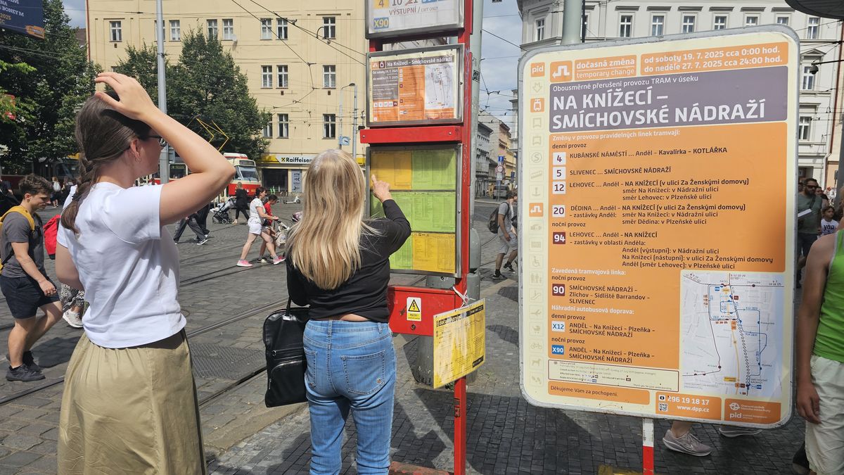 Prahu od soboty čeká řada dopravních omezení. Uzavřou se nádraží či nepojede metro