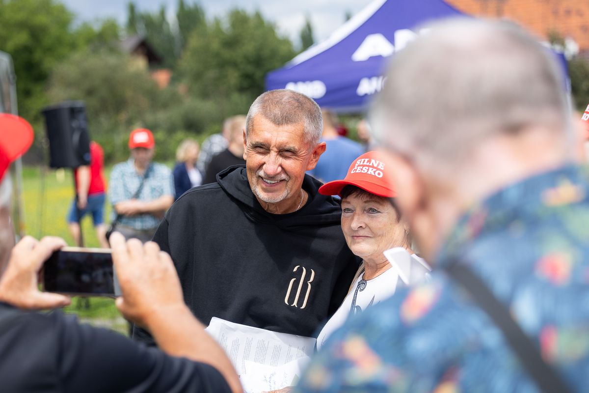 Soud svolal veřejné líčení v kauze útoku berlí na Babiše. Žalobce je jmenovcem obžalovaného