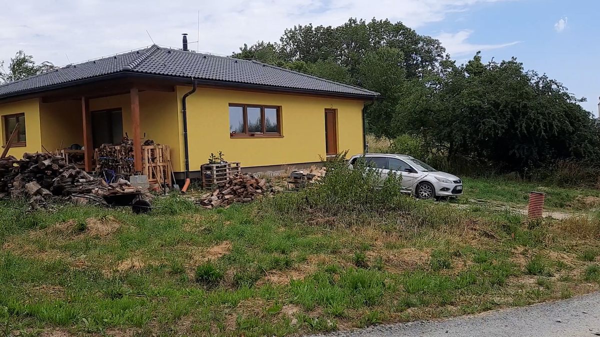 Děti zastupitelů skoupily laciné pozemky. Prostě to tak vyšlo, brání obec místostarosta