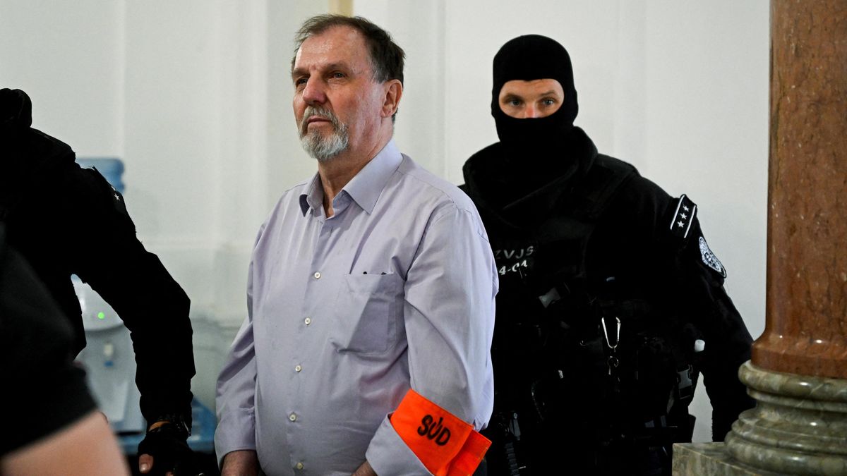 Měl ve tváři škodolibý výraz. U soudu s Cintulou vypovídala Ficova ochranka