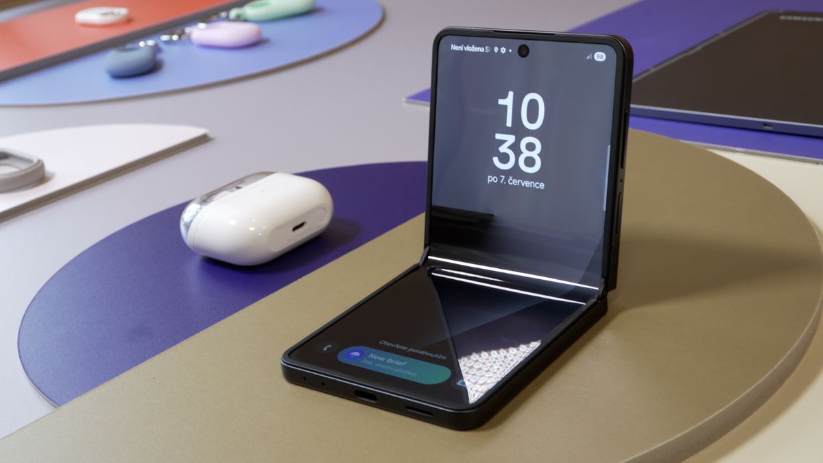 Za 24 999 Kč, ale i 63 499 Kč. Samsung ukázal tři nové skládačky